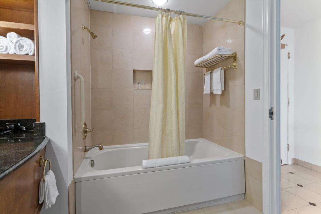 Boardwalk Cozysuites Condo W Kitchen 36 Атлантик Сити Экстерьер фото